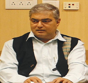 संतोष शिंत्रे